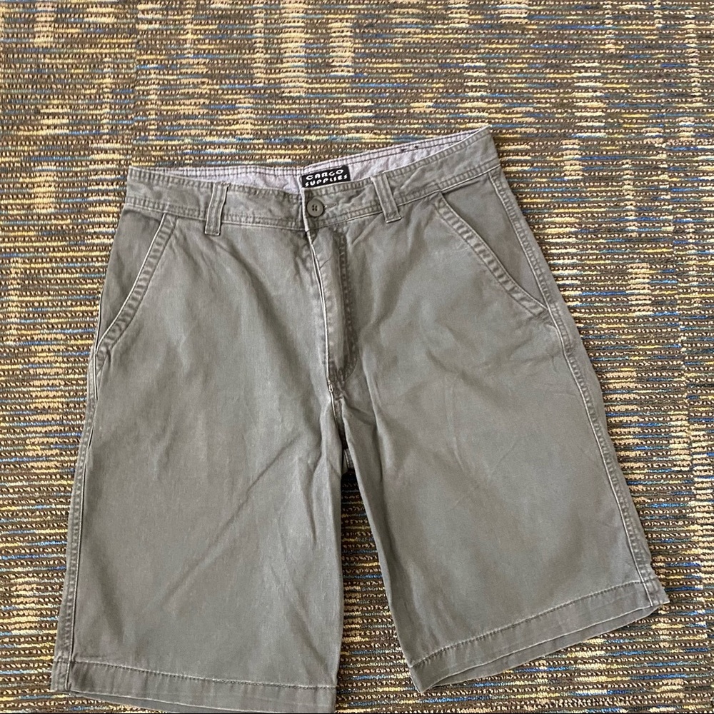 Men’s cargo shorts